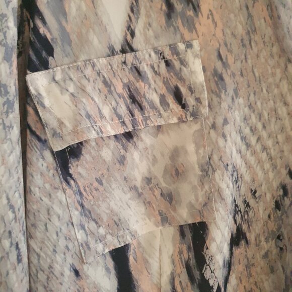 Calvin Klein Snakeskin Blouse Size Large - Picture 4 of 7